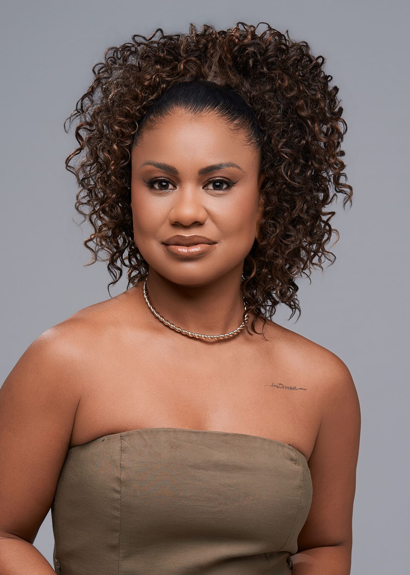 Rabo Núbia Morena Iluminada (2)