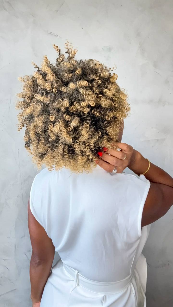 Rabo Puff G Loiro (home) (1)