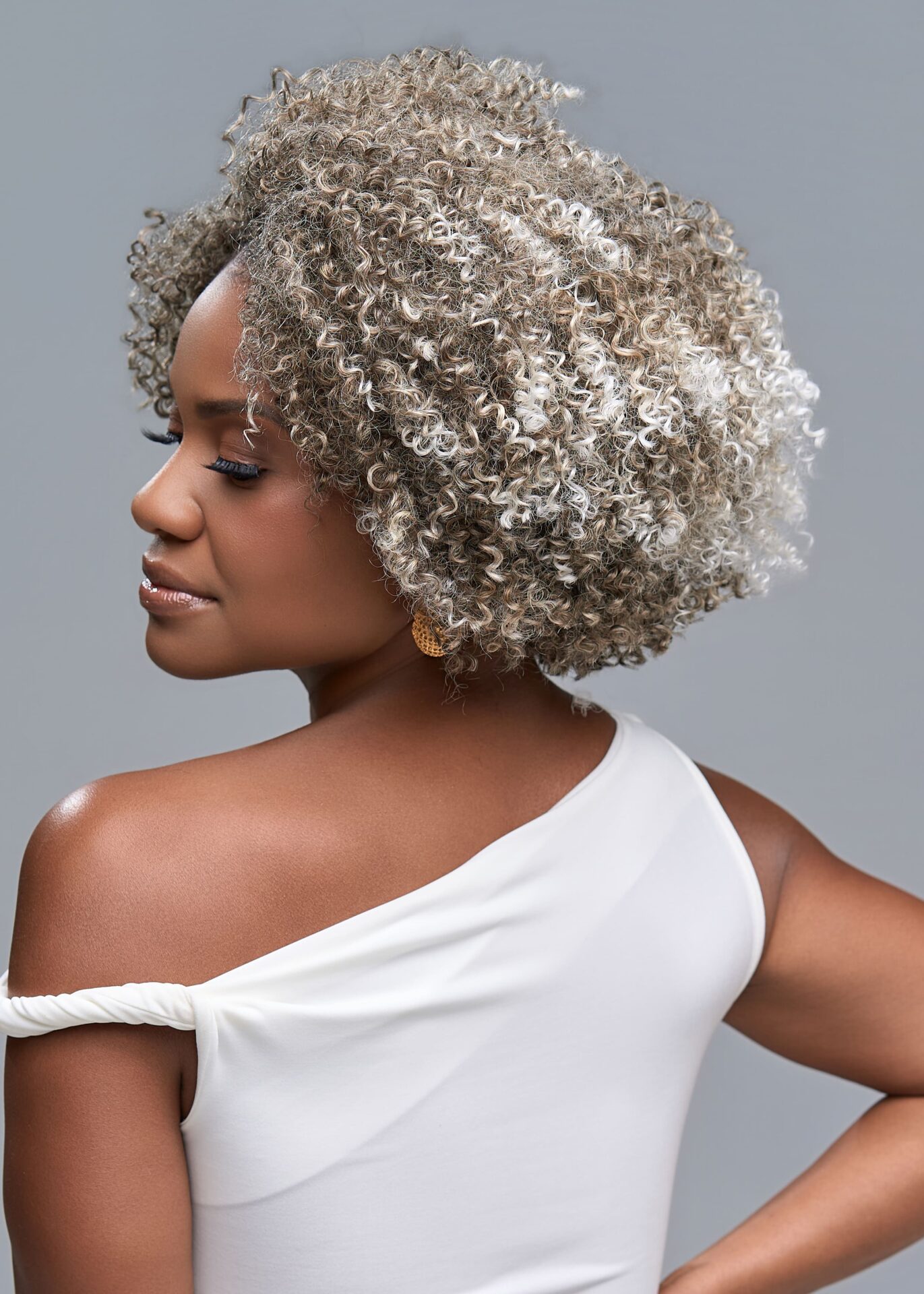 Wig Ivone Lara Grisalho (4)